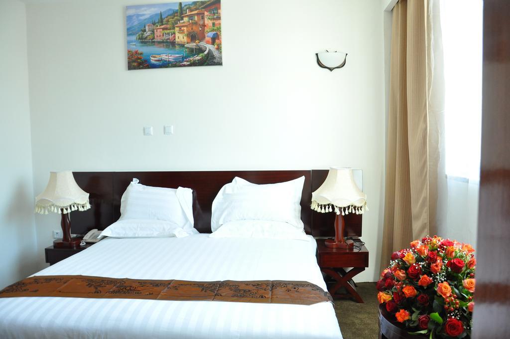 Ag Palace Hotel Addis Ababa Oda fotoğraf