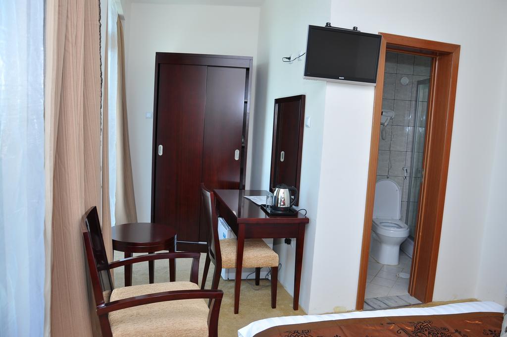 Ag Palace Hotel Addis Ababa Oda fotoğraf